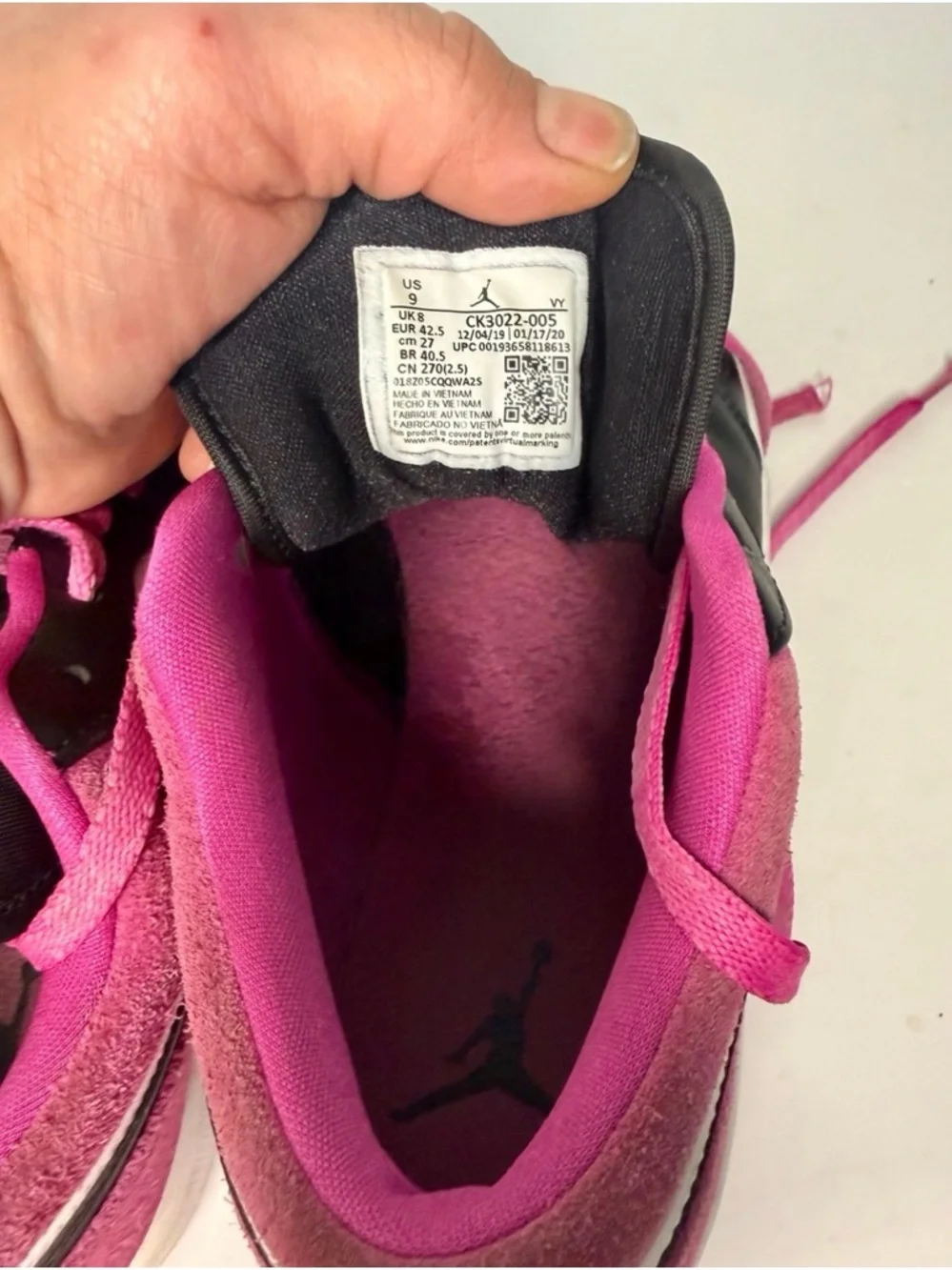 Nike Air Jordan 1 Low SE Fuchsia Men’s Size 9 US CK3022-005 Pink Black White - Picture 11 of 11